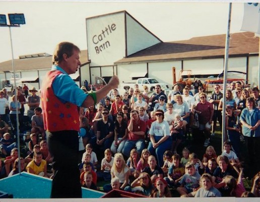 Manitowoc Crowd